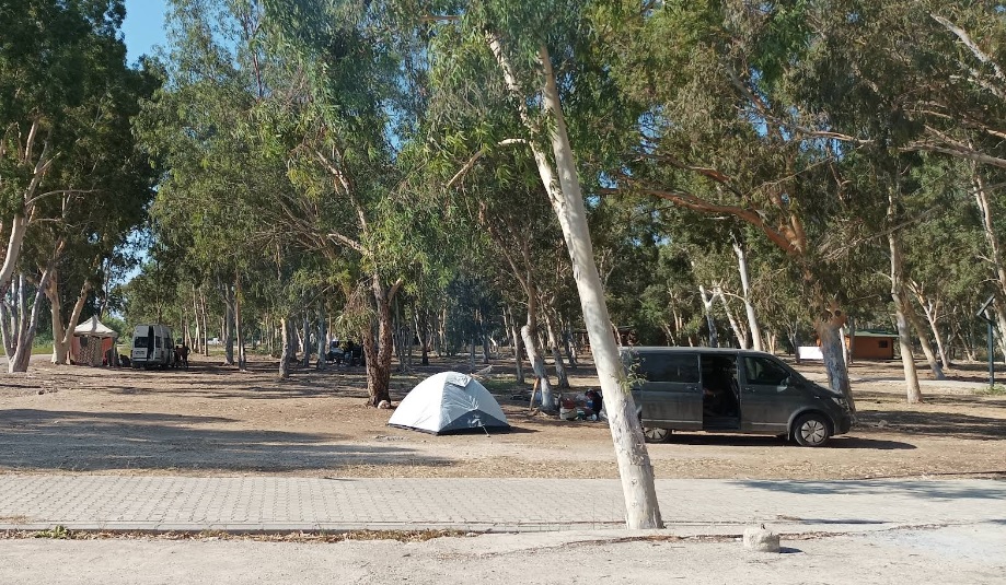 Mersin’de Kamp Alanları – Ücretsiz ve Ücretli En İyi 20 Kamp Yeri (2026 Güncel Rehber) 11 Atakent Belediyesi Kapizli Kampi